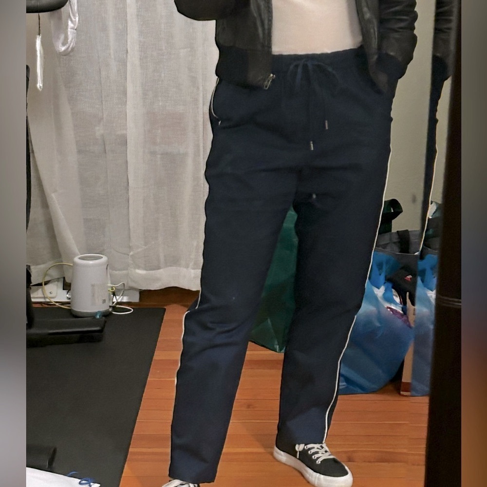 Wildfang navy cotton jogger with white side piping